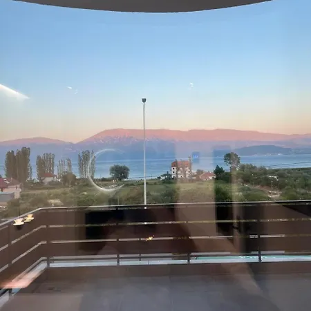 Restorant Binjaket * Memlishte