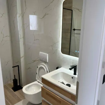 Hotel Restorant Binjaket Memlishte