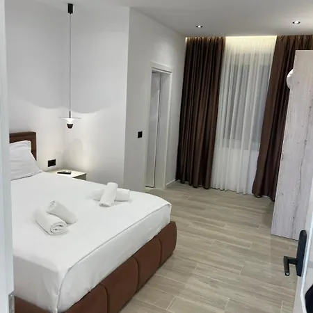 Restorant Binjaket Hotel *