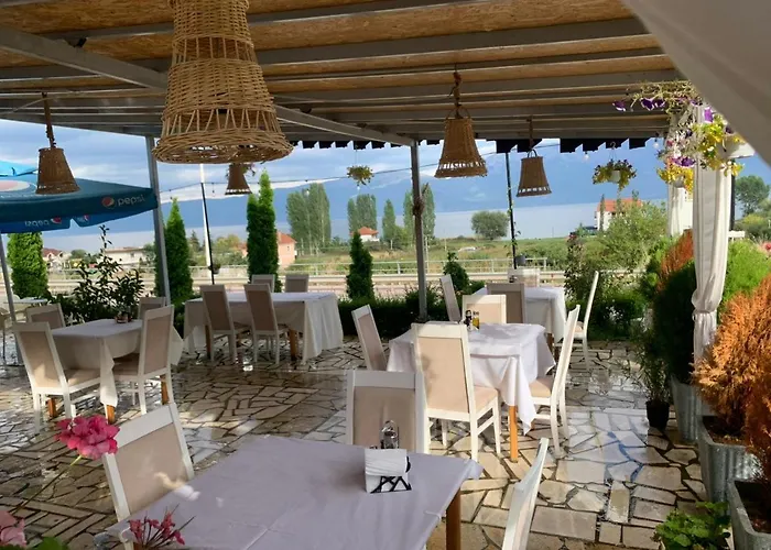 Restorant Binjaket Hotel Memlishte